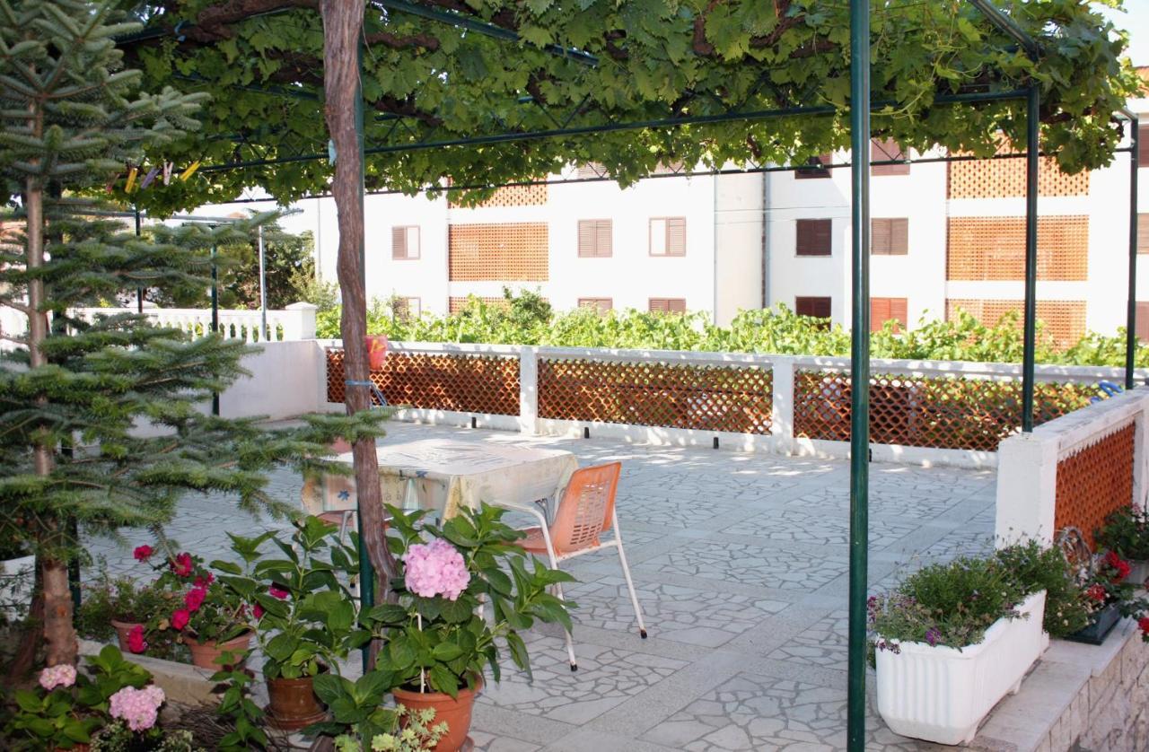 Apartments And Rooms With Parking Space Palit, Rab - 5061 Extérieur photo
