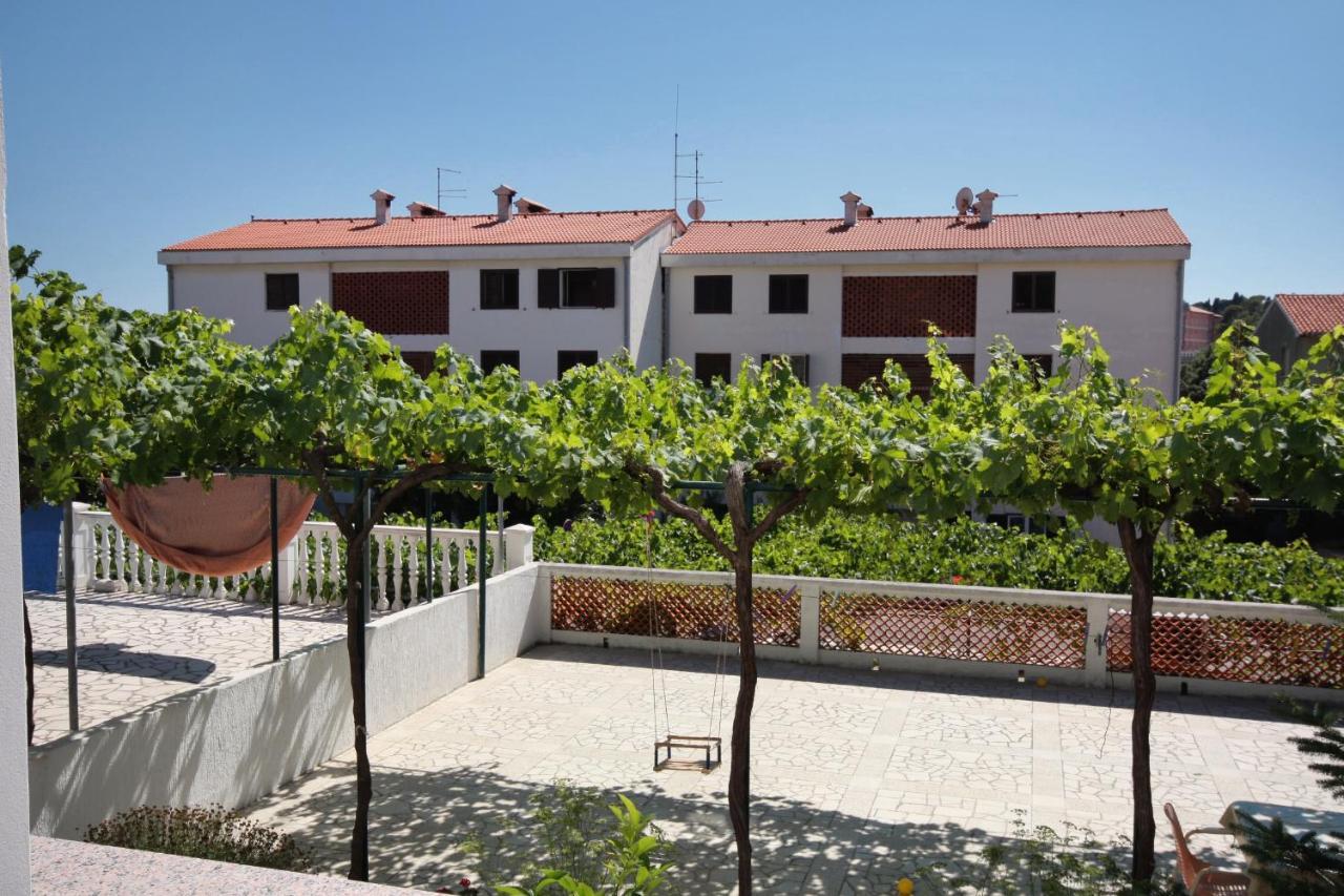 Apartments And Rooms With Parking Space Palit, Rab - 5061 Extérieur photo