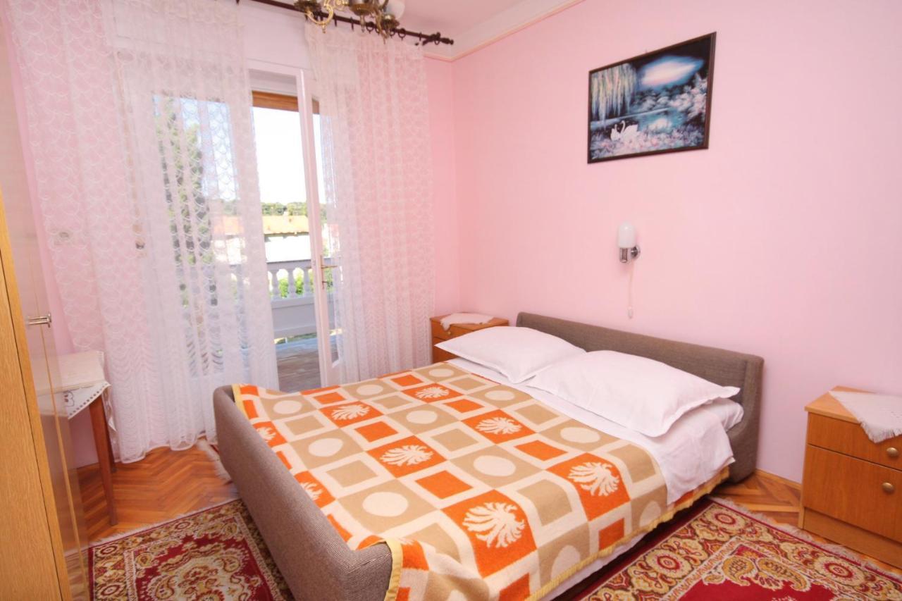 Apartments And Rooms With Parking Space Palit, Rab - 5061 Extérieur photo